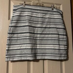 NWT Loft black and white skirt zip back size 16